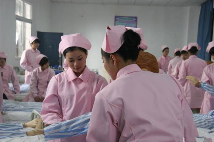 中職高職學(xué)校 中職高職學(xué)校